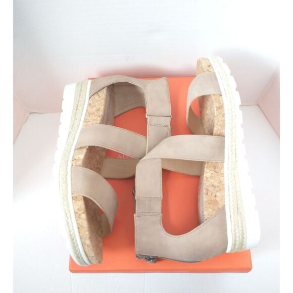 New! ADRIENNE VITTADINI Criss-Cross Sporty Wedge Sandal Open-Toe Shoe Faux Suede - Picture 3 of 5